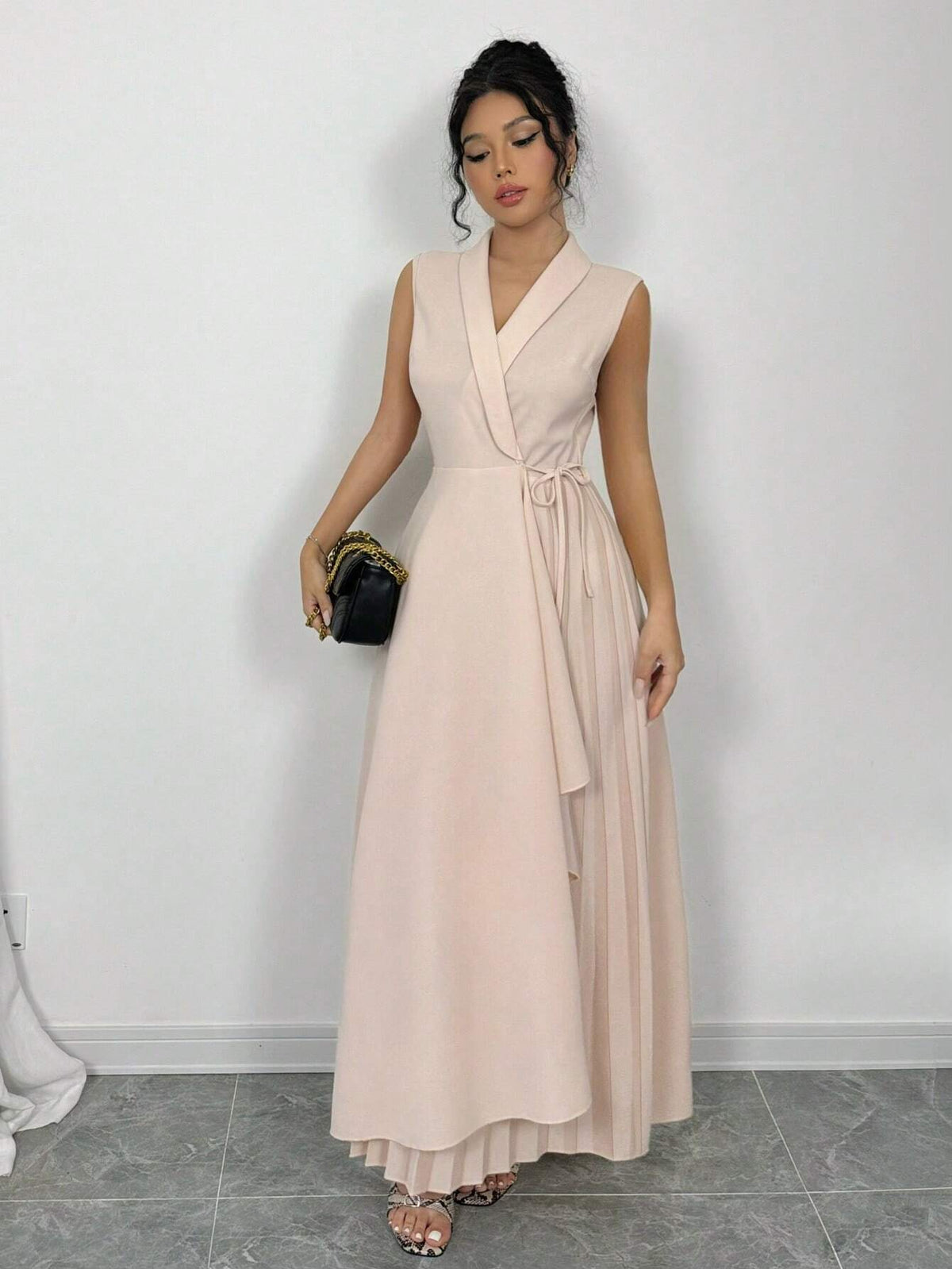 Solid Wrap Knot Side Sleeveless Dress