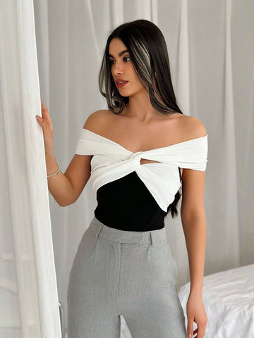 Wedding Season Color Block Off Shoulder Twist Detail Elegant Slim Fit Bodysuit For Street Date And Holiday
