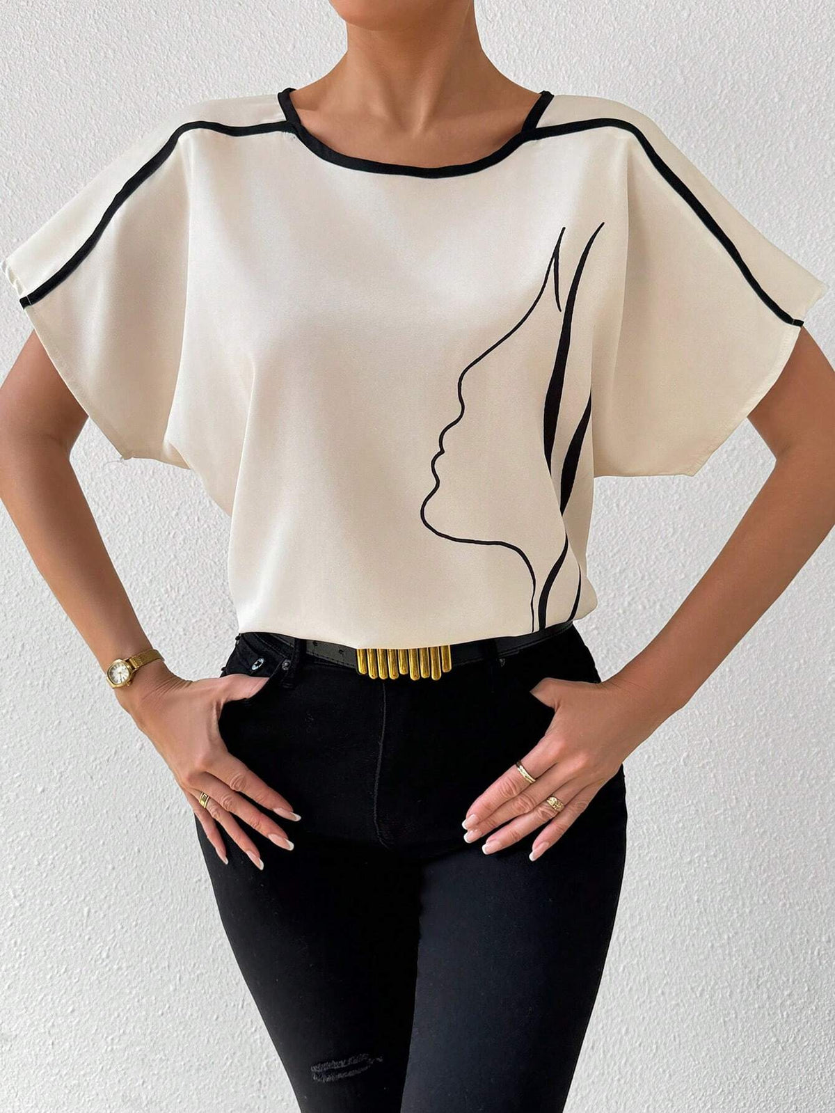 Privé Women Casual Color Block Batwing Sleeve Shirt With Face Print For Spring/Summer