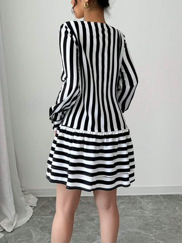Women Casual Striped Print Cutout Neckline Lantern Sleeve Ruffle Hem Mini Dress