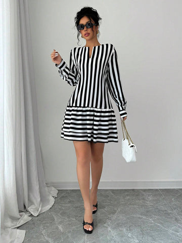 Women Casual Striped Print Cutout Neckline Lantern Sleeve Ruffle Hem Mini Dress