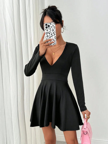 Women Deep V Neck Long Sleeve Cinched Waist Sexy Mini Dress, Solid Color, Autumn
