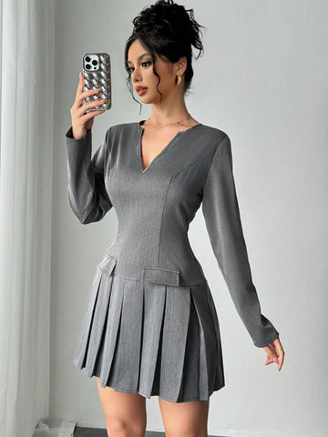 Women Elegant V-Neck Pleated Casual Mini Dress
