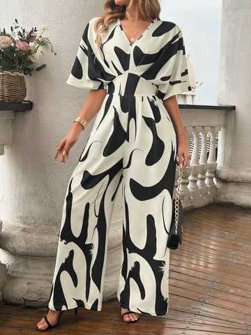 Women Fashionable Black And White Color Blocking Mid-Sleeved Jumpsuit