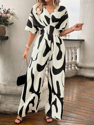 Women Fashionable Black And White Color Blocking Mid-Sleeved Jumpsuit
