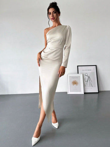 Women Stylish Minimalist Elegant High-Quality Date Party Gathering Khaki Color Pleated Crosse
