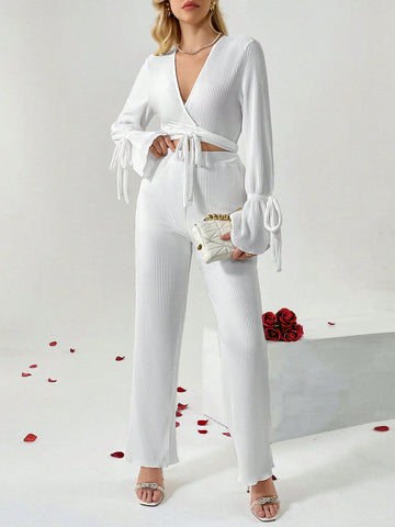 Women Valentine's Day Pleated Texture Flare Sleeve Crop Top With Tie Detail & High Waist Wide Leg Pants Set