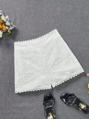 Privé Women White Embroidered Lace Patchwork Summer Shorts,White Shorts,Women Shorts,Lace Appliqué,Breathable Fabric,Summer Shorts,Suitable For Everyday, Commuting, Holiday