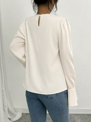 Privé Women's Autumn/Winter Fashion Casual Blouse, Straight Shoulder Long Sleeve, Flared Cuff, Front Placket Fold, 3D Flower