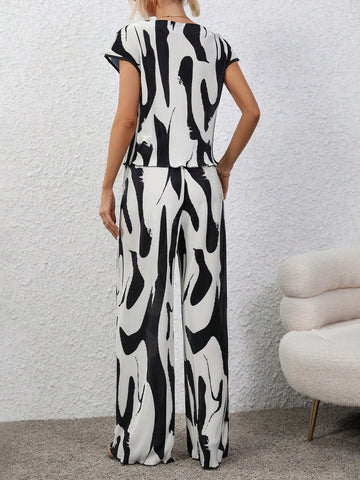 Women's Batman Printed Top And Pants Set