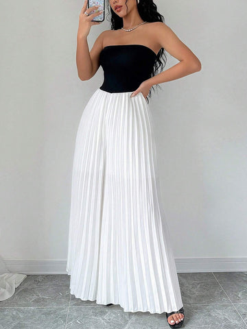 Women's Black And White Color Block Strapless Backless Jumpsuit With Waistband And Pleats, Elegant And Graceful