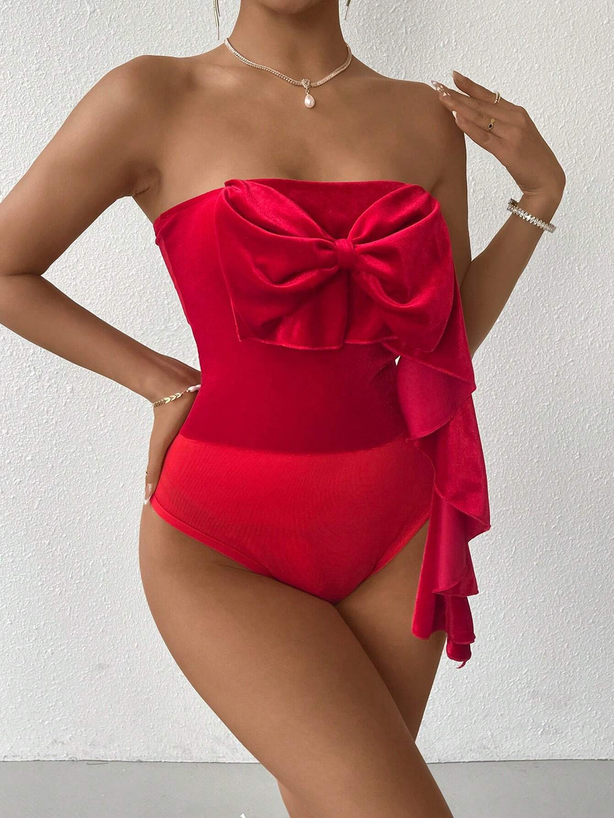 Women's Bow Knot Decorated Patchwork Ruffle Hem Strapless Bodysuit