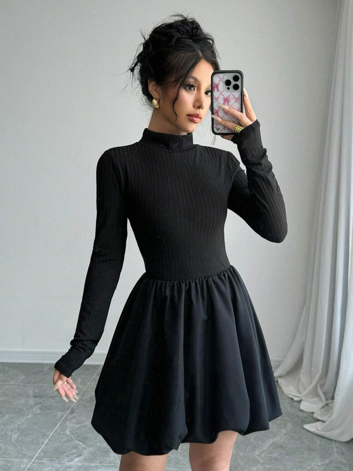 Women's Casual Solid V-Neck Long Sleeve Ruffles Hem Mini Dress, Spring & Summer, Black Clothes