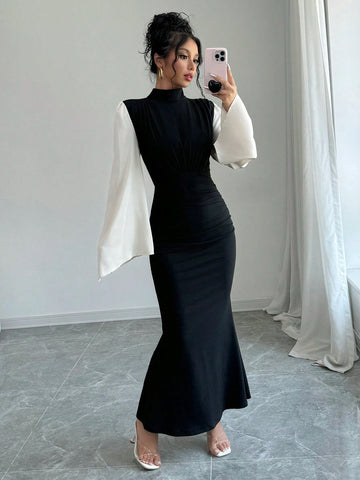Women's Colorblock Splice Stand Collar Long Sleeve Minimalist Long Casual Dress