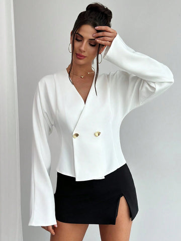 Privé Women's Elegant Metal Buckle Decor Long Sleeve White Shirt