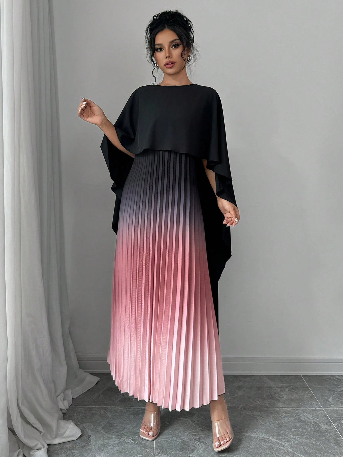 Women's Elegant Ombre Color Minimalist Casual Cape Sleeve Dress