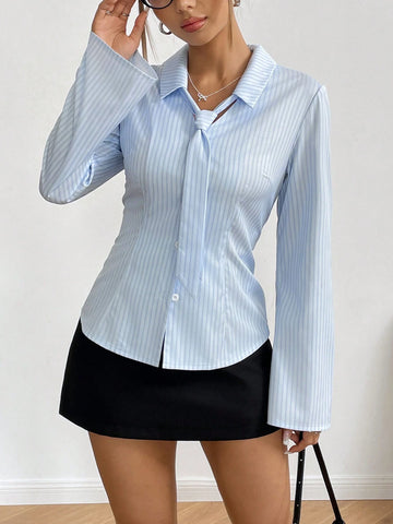 Privé Women's Fitted V-Neck Tie Decorated Sleeve Buttoned Shirt