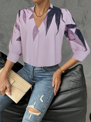 Privé Women's Graphic Print V-Neck Elegant Commuter Blouse