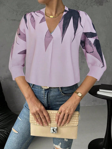 Privé Women's Graphic Print V-Neck Elegant Commuter Blouse
