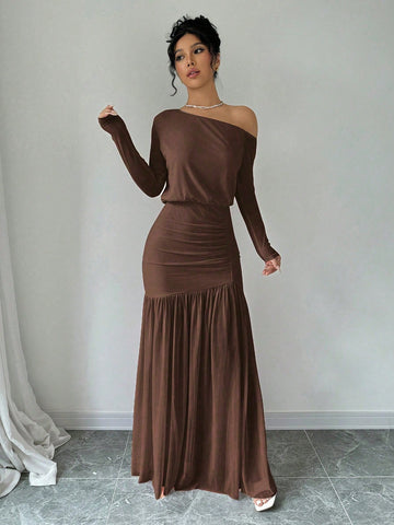 Women's New Brown Elegant Sexy Asymmetric Neck Long Sleeve Top And Asymmetric Ruched Split Skirt 2-Piece Set