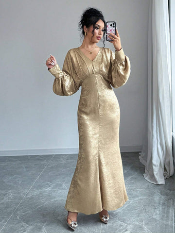 Women's Pleated Patchwork Button Embellished Gold Foil Fish Tail Hem Dress