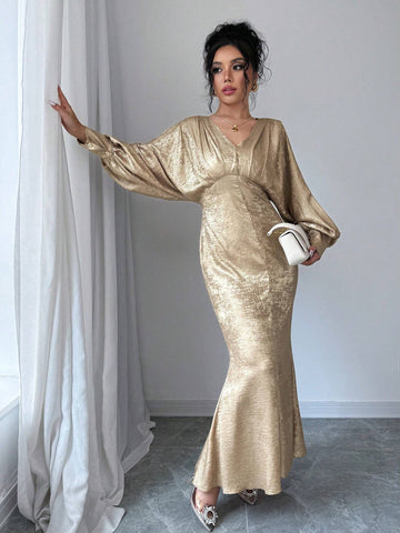 Women's Pleated Patchwork Button Embellished Gold Foil Fish Tail Hem Dress