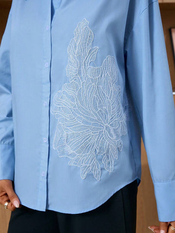 Privé Women's Random Embroidery Long-Sleeved Shirt