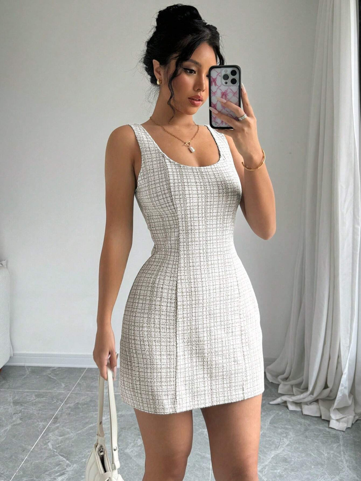 Women's Round Neck Backless Solid Color Casual Elegant Sleeveless Dress