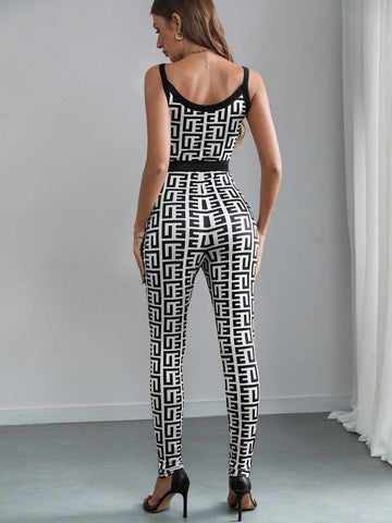 Women's Sexy & Elegant Black & White Contrast Jumpsuit With Deep U-Neck