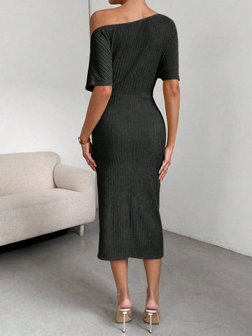 Women's Solid Color Asymmetric Collar Slim Fit Dress