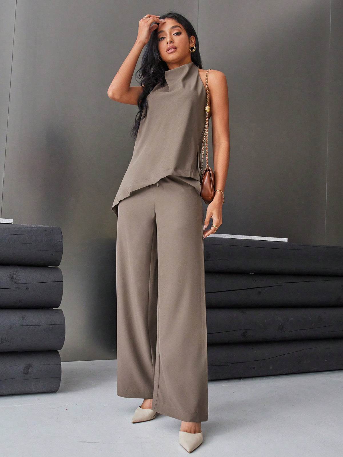 Women's Solid Color Backless Halter Top And Wide Leg Pants Two Piece Set