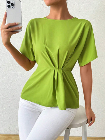 Privé Women's Solid Color Round Neck Short Sleeve Pleated Shirt, Casual & Vacation