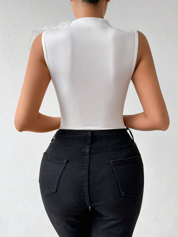 Women's Solid Color Simple Daily Bodysuit With 3D Flower Decoration