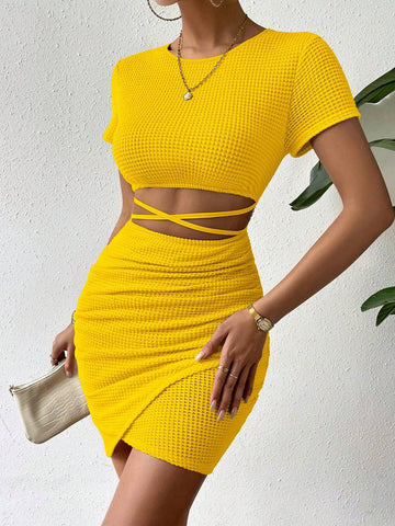 Women's Solid Color V-Neck Short Sleeve Hollow Waist Fitted Vacation Dress