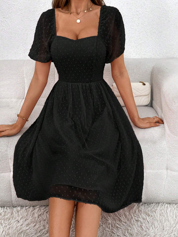 Women's Sweetheart Neckline Short Bubble Sleeve Dress