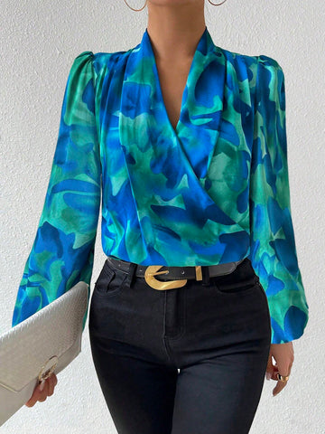 Privé Women's V-Neck Long-Sleeved Full-Print Design Elegant Charm Trendy Shirt