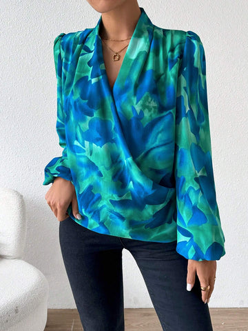 Privé Women's V-Neck Long-Sleeved Full-Print Design Elegant Charm Trendy Shirt