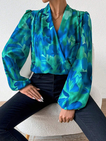 Privé Women's V-Neck Long-Sleeved Full-Print Design Elegant Charm Trendy Shirt