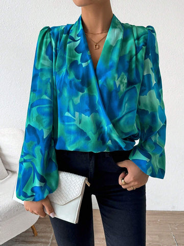 Privé Women's V-Neck Long-Sleeved Full-Print Design Elegant Charm Trendy Shirt