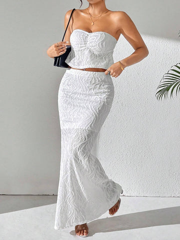 Women's Vacation Ruffled Texture Fabric Strapless Top And Long Skirt Two-Piece Set