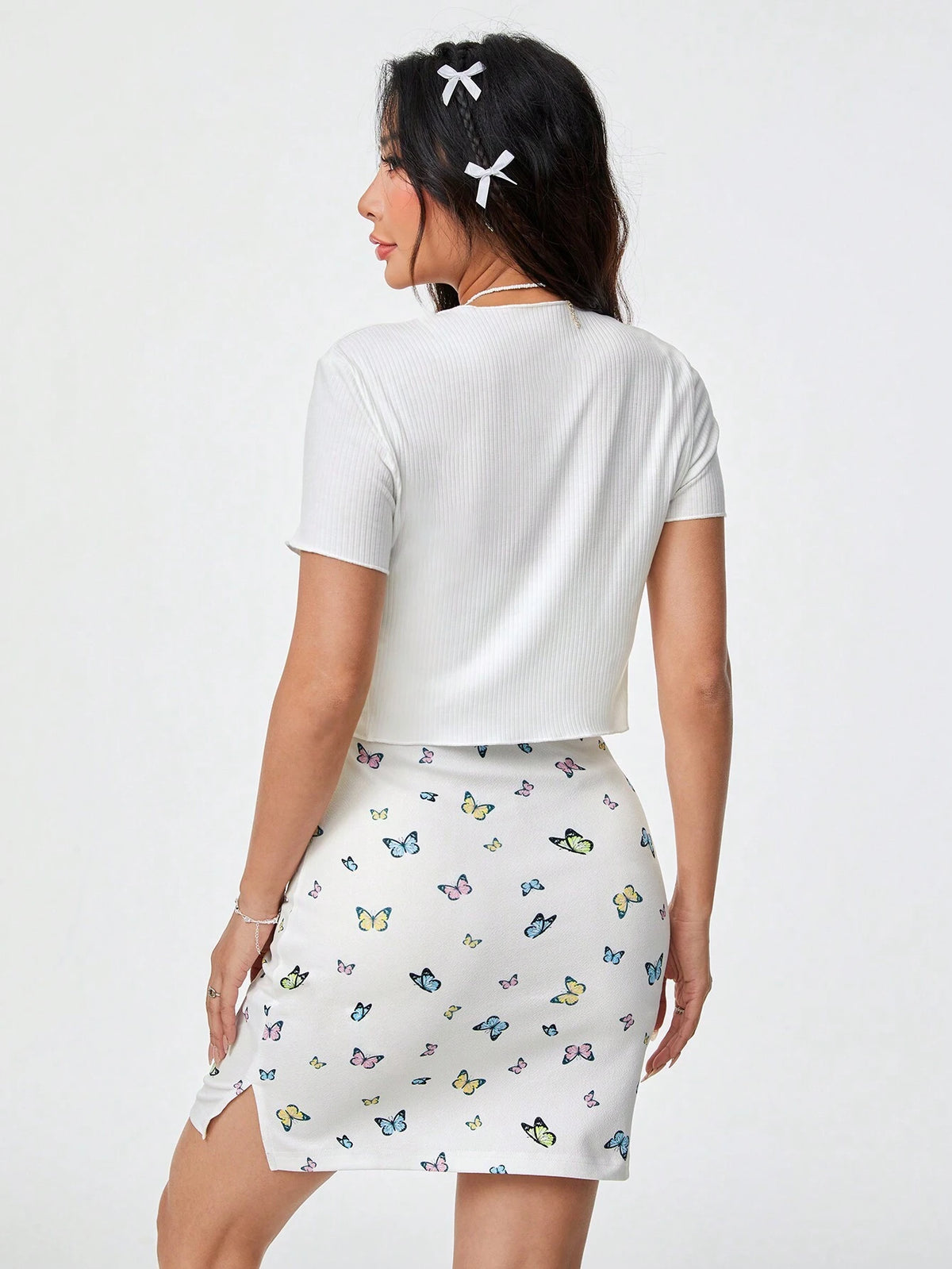 2pcs/Set V-Neck Short Sleeve Top With Self-Tie Twisted Front + Butterfly Printed Spaghetti Strap Dress