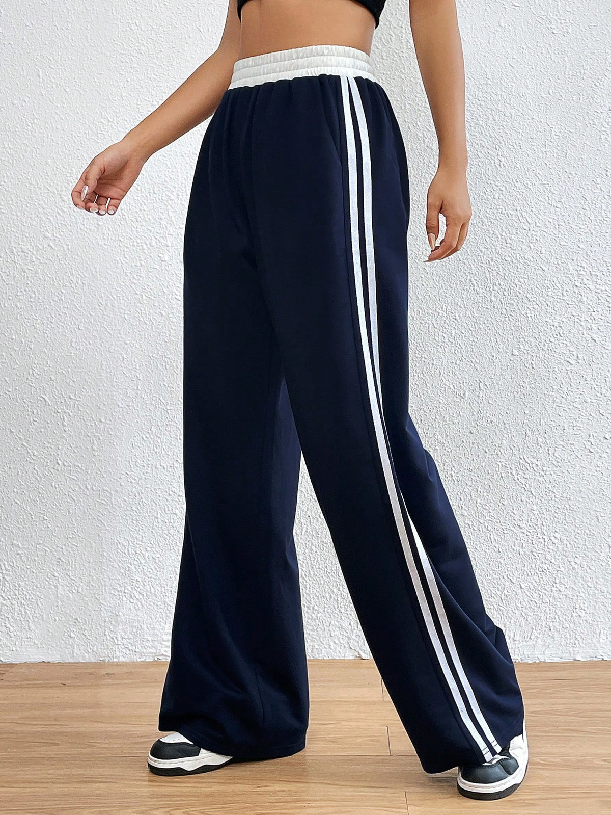 Qutie Striped Tape Side Wide Leg Sweatpants