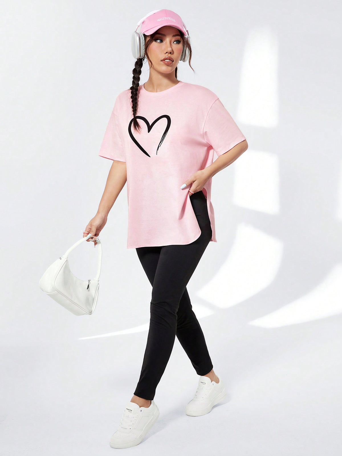 Women's Love Heart Print Round Neck T-Shirt And Pants Set