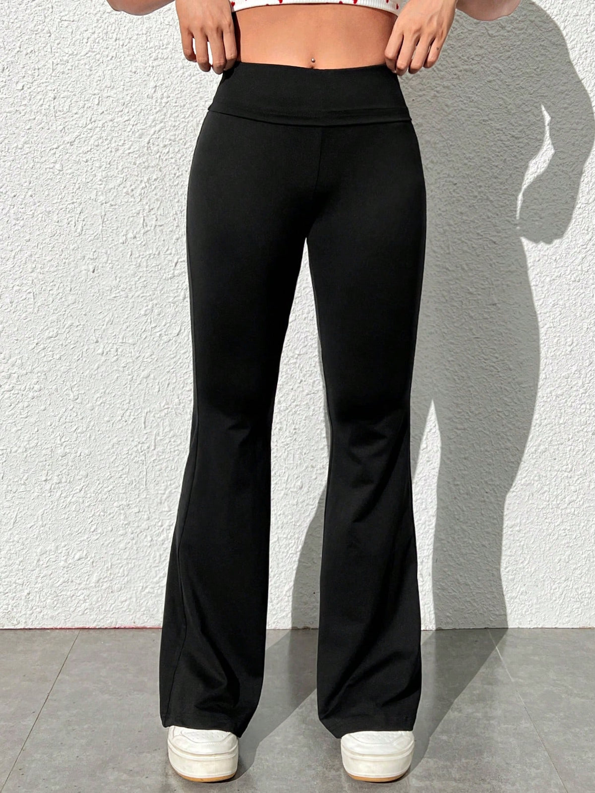 Qutie Women's Pu Leather Solid Flare Leg Pants