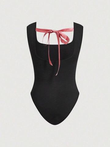 Women's Slim Fit Bodysuit With Color Block Bow Detail Belt