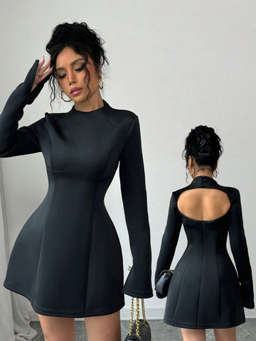 Backless Round Neck A-Line Solid Color Fitted Long Sleeve Dress