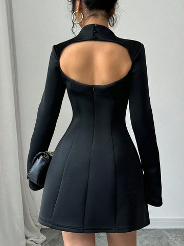 Backless Round Neck A-Line Solid Color Fitted Long Sleeve Dress