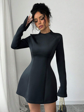 Backless Round Neck A-Line Solid Color Fitted Long Sleeve Dress