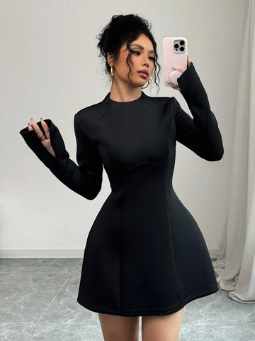 Backless Round Neck A-Line Solid Color Fitted Long Sleeve Dress