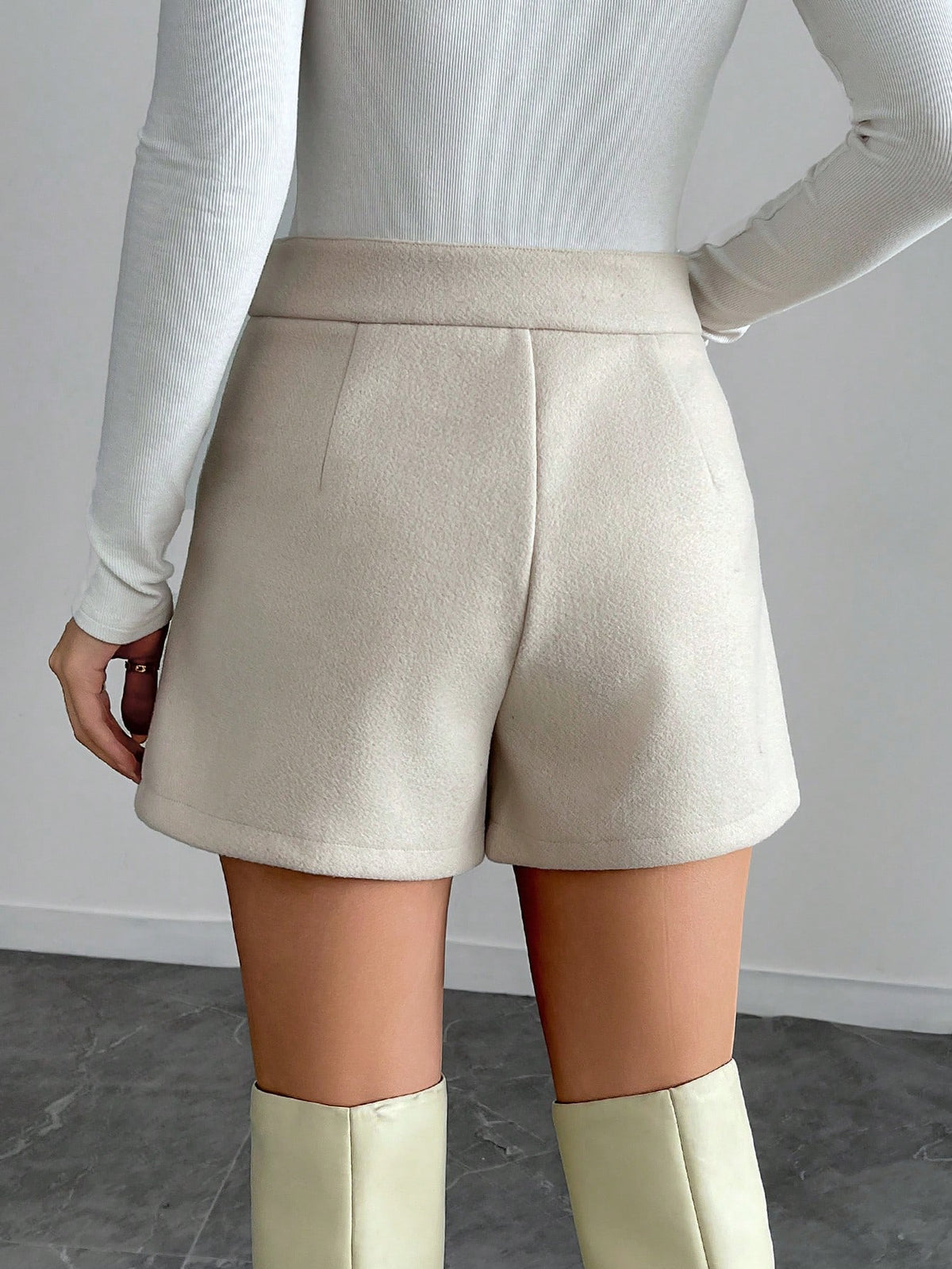 Raffinéa Women High Waist A-Line Shorts